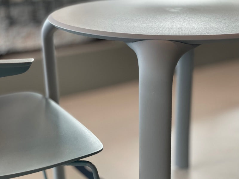 DROP tafel (outdoor) by Orlandini & Radice | Infiniti design